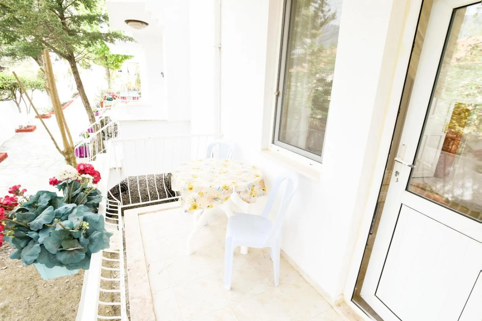 Kekik Azure Homes Oeluedeniz Fethiye
